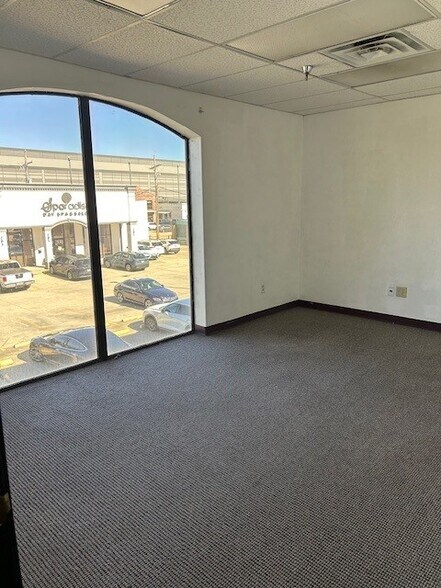 More Photos Of 2901 N Causeway Blvd, Metairie Office Residential For Sale