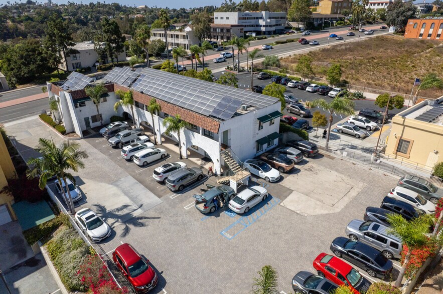More Photos Of 2170 S El Camino Real, Oceanside Office For Lease