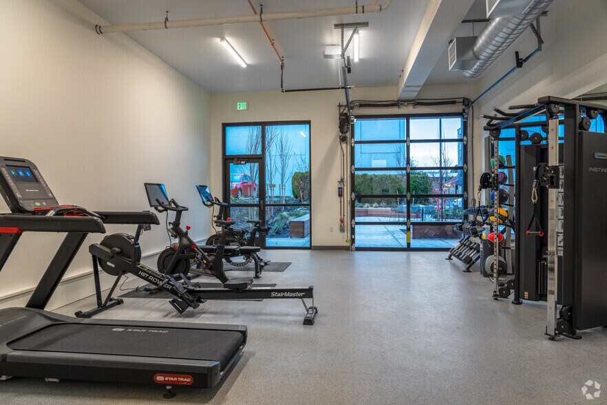 More Photos Of 492 NE 2nd St, Gresham Apartments For Lease