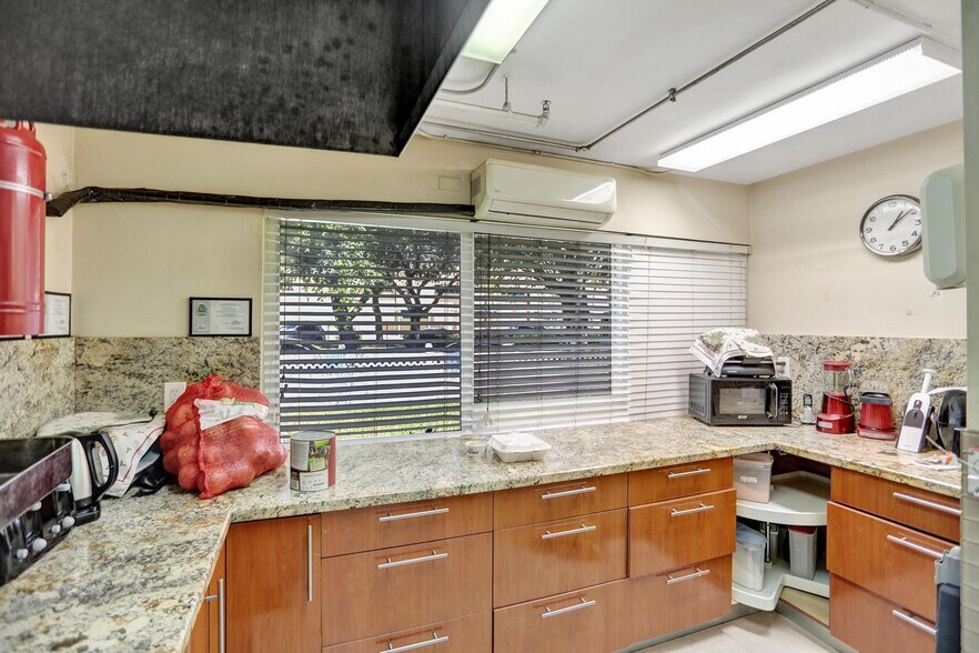 More Photos Of 1722 Madison St, Hollywood Assisted Living For Sale