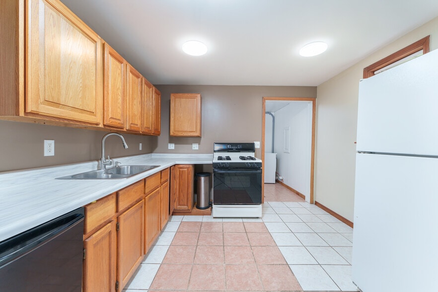 More Photos Of 15921 W M 36, Pinckney Light Distribution For Sale