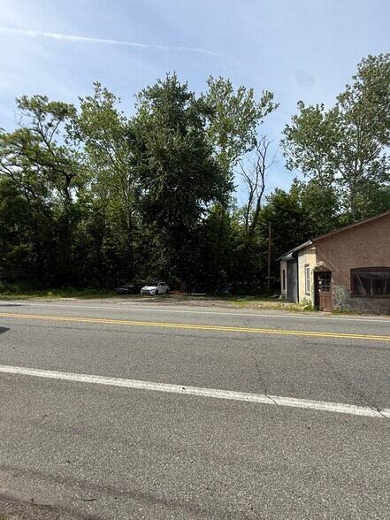 More Photos Of 276 Hamburg Tpke, Riverdale Industrial For Sale