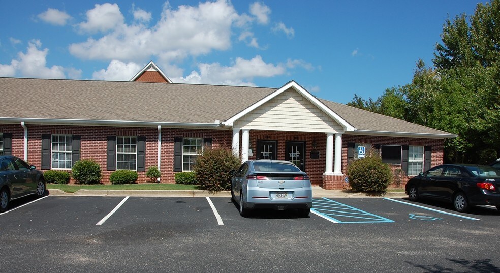 More Photos Of 785 N Dean Rd, Auburn Medical For Lease