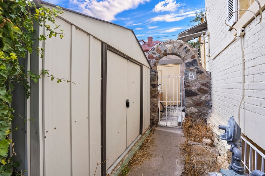 More Photos Of 1207 E Rio Grande Ave, El Paso Multifamily For Sale