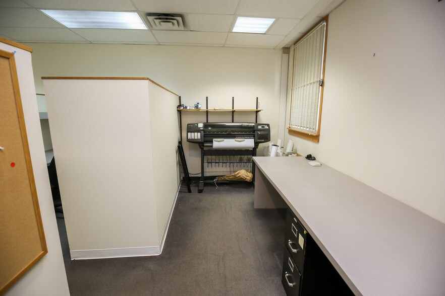 More Photos Of 1118 E Columbia Ave, Philadelphia Office For Lease