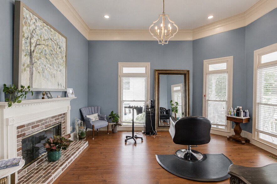 More Photos Of 152 E Shadburn Ave, Buford Office For Sale