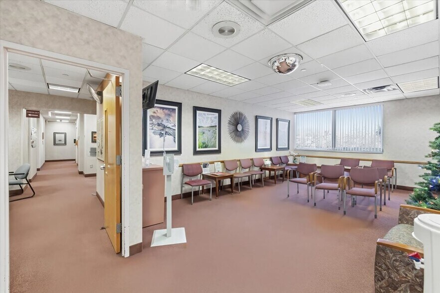 More Photos Of 333 Old Hook Rd, Westwood Medical For Sale