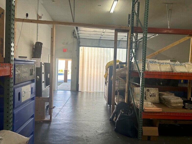 More Photos Of 101 Mattie M Kelly Blvd, Destin Light Distribution For Lease