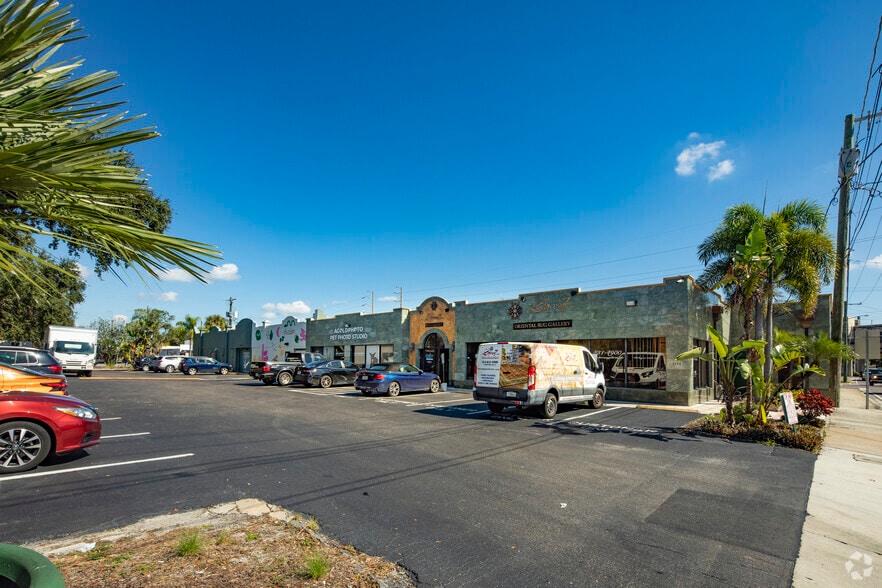 More Photos Of 3105 W Bay To Bay Blvd, Tampa General Retail For Lease