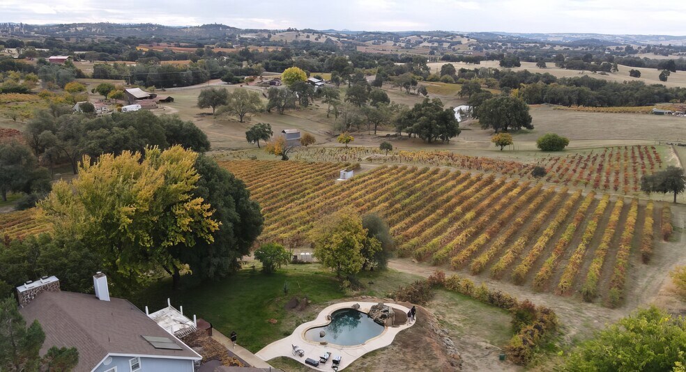 More Photos Of 10580 Dickson Rd, Plymouth Winery Vineyard For Sale