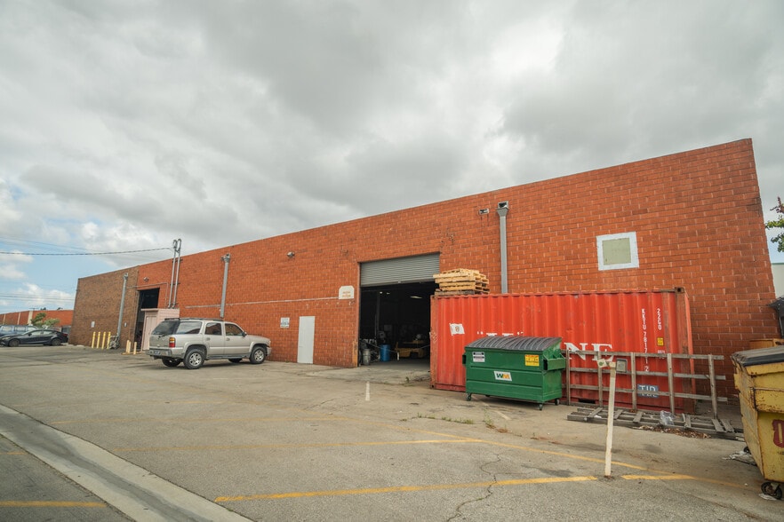More Photos Of 14550 S Main St, Gardena Warehouse For Sale