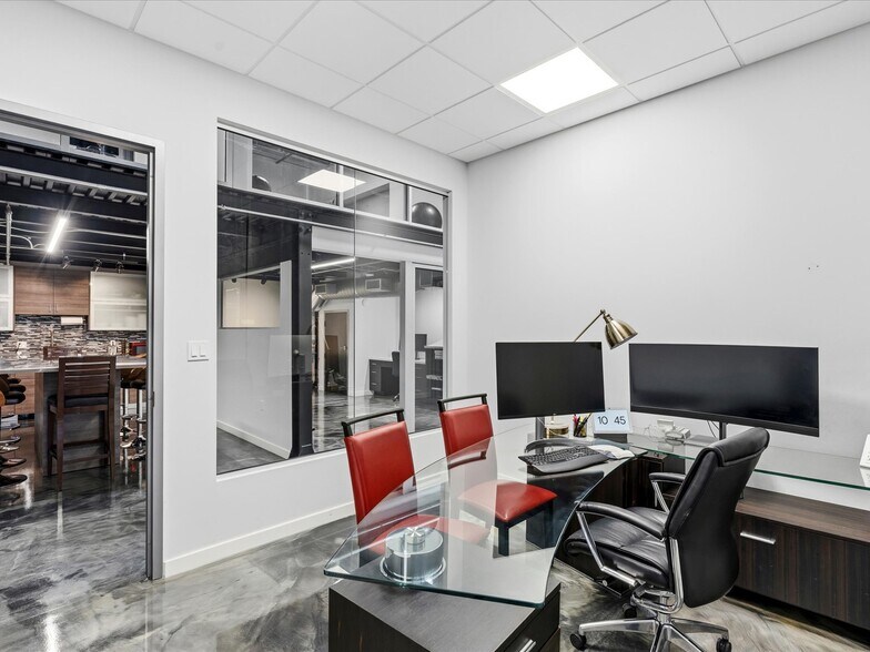 More Photos Of 15481 SW 12th St, Sunrise Flex For Sale