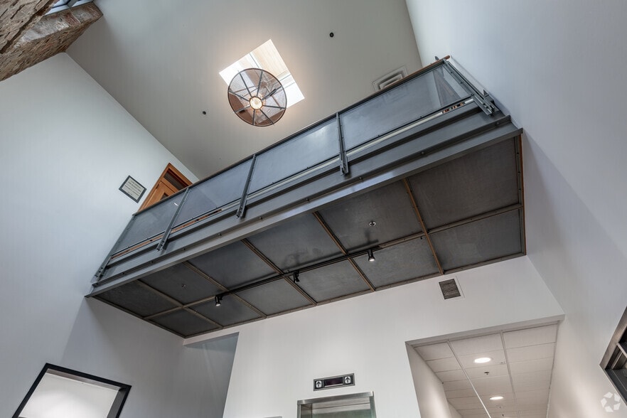 More Photos Of 1580 S Main St, Boerne Medical For Lease