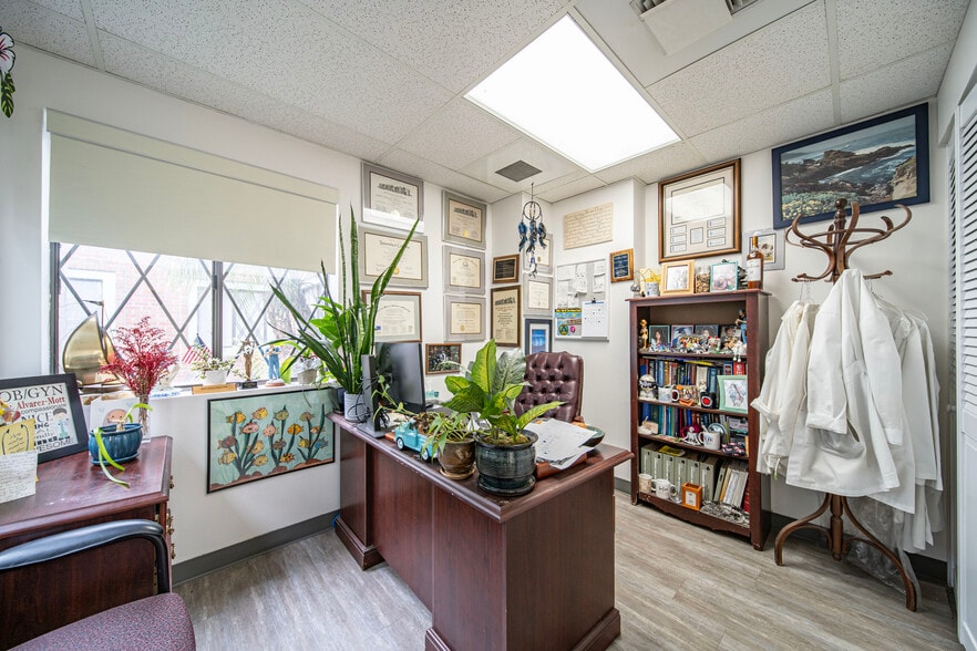 More Photos Of 315 E Route 66, Glendora Healthcare For Lease