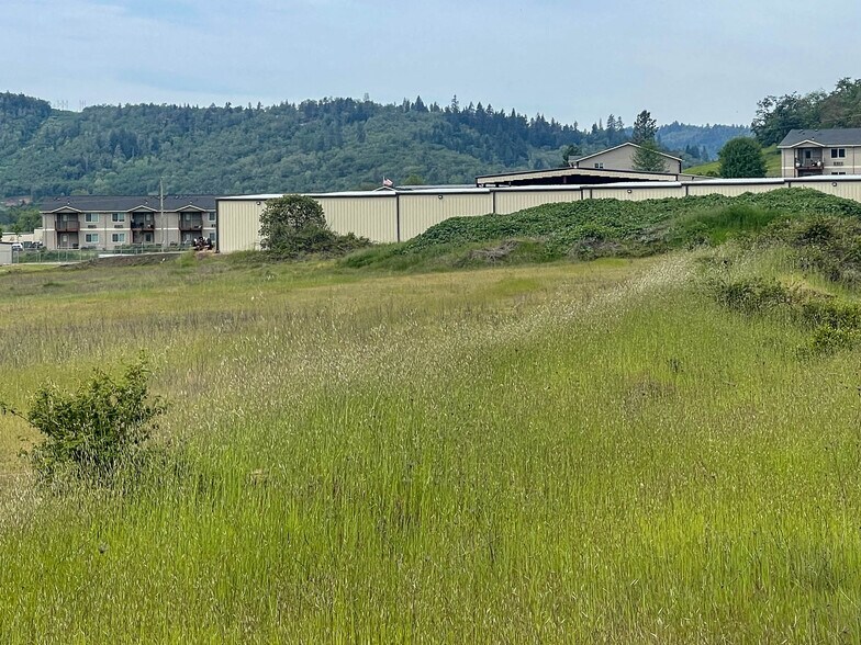 More Photos Of 0 North Umpqua Hwy Hwy, Roseburg Land For Sale