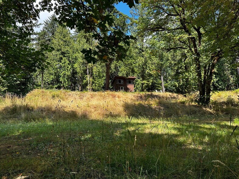 More Photos Of 747 Atlas Rd, Vader Warehouse For Sale