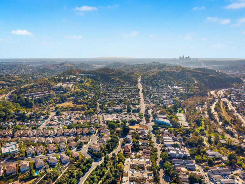 More Photos Of 6011 Pine Crest Dr, Los Angeles Multifamily For Sale