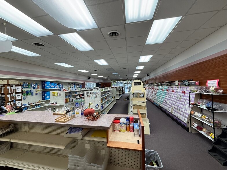 More Photos Of 1-6 Riverside Plz, Blossburg Storefront For Sale