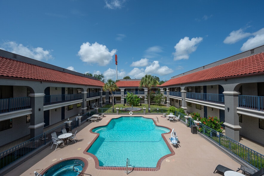 More Photos Of 11217 Ih 37, Corpus Christi Hotel For Sale