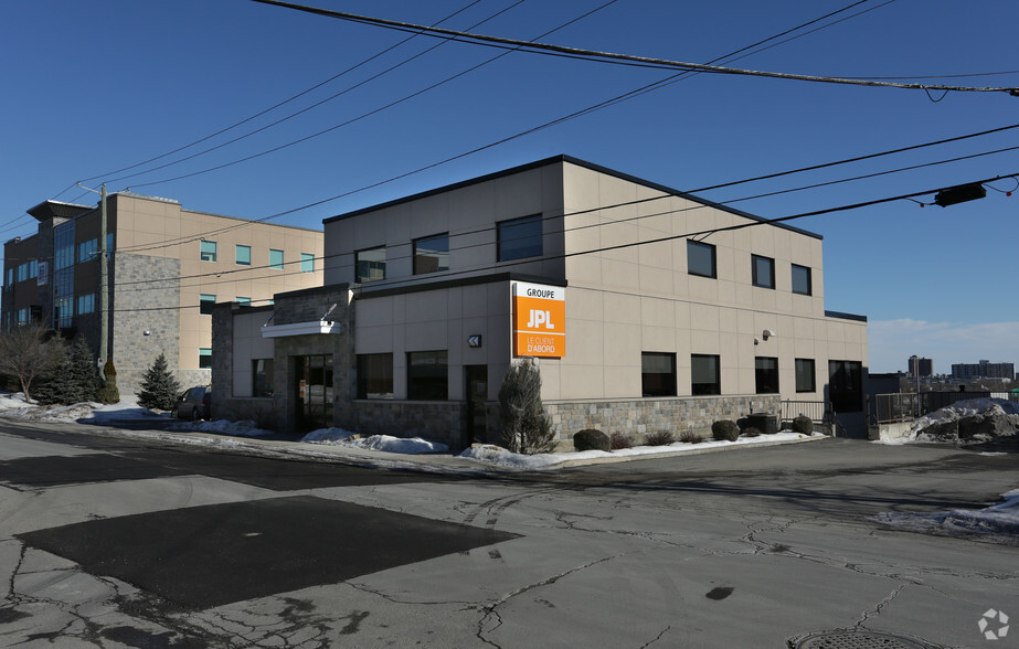 Primary Photo Of 116-120 Rue Lois, Gatineau Office For Sale