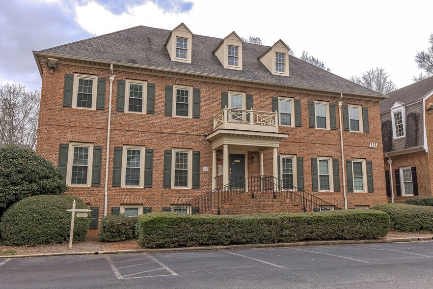 Primary Photo Of 1111 Cambridge Sq, Alpharetta Office Residential For Lease