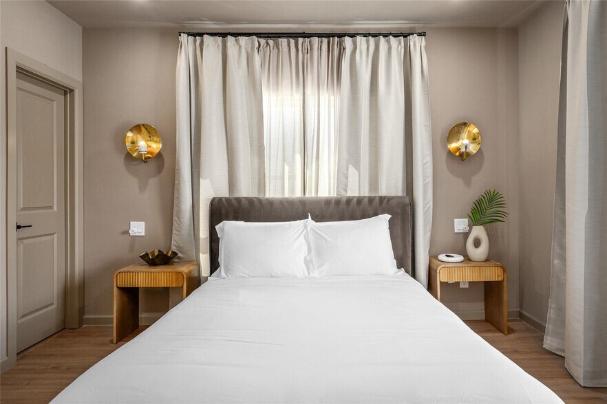 More Photos Of , Houston Multifamily For Sale