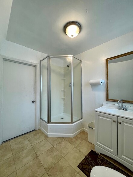 More Photos Of 821 Main St, El Cajon Office For Lease