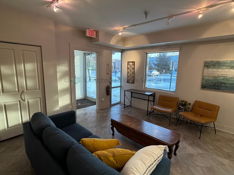 More Photos Of 2600 Beverly Dr, Aurora Light Distribution For Sale