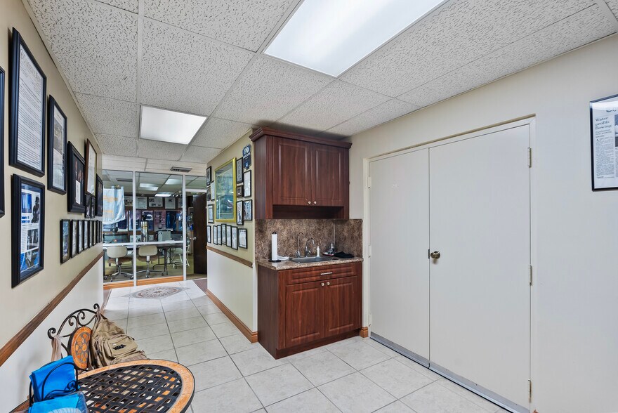 More Photos Of 950 SW 12th Ave, Pompano Beach Manufacturing For Sale