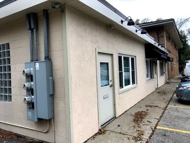 More Photos Of 441 E Park Ave, Libertyville Storefront Retail Office For Lease