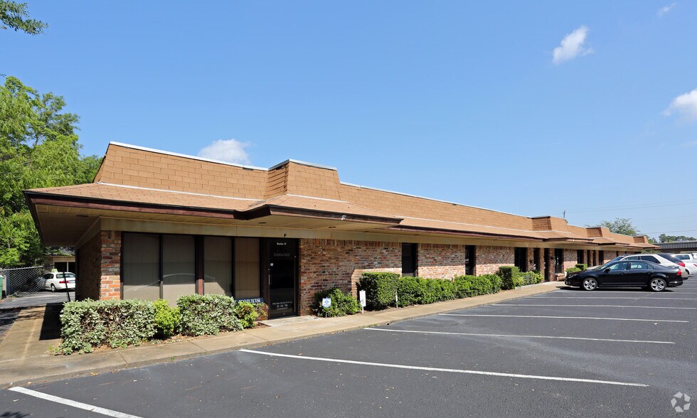 More Photos Of 4321 Midmost Dr, Mobile Loft Creative Space For Sale