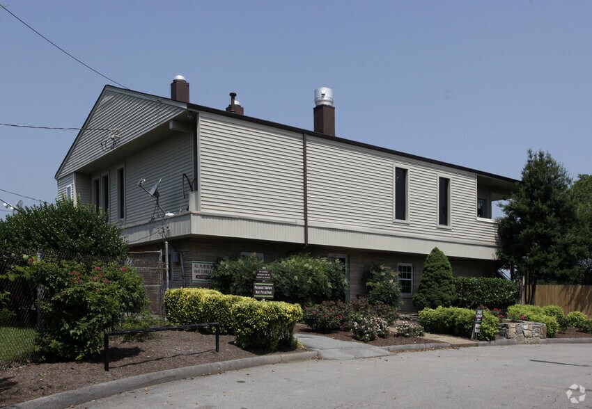 Primary Photo Of 640 Old Hickory Blvd, Old Hickory Golf Course Driving Range For Sale
