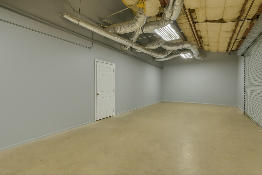 More Photos Of 22830 Fritz Ln, Spring Office For Sale