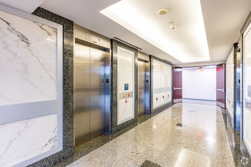 More Photos Of 600 N Westshore Blvd, Tampa Office For Lease