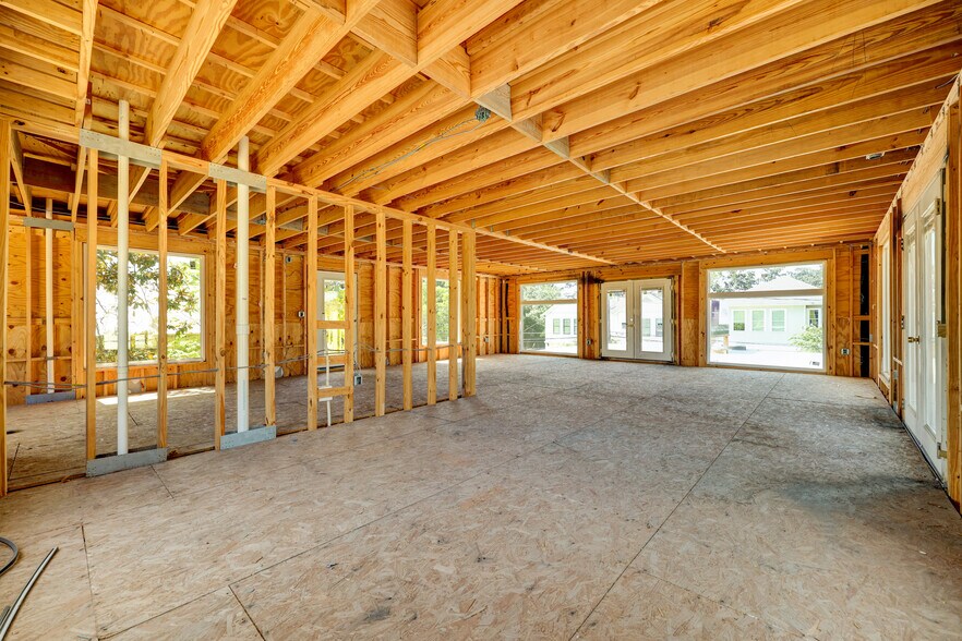 More Photos Of 963 Judiway St, Houston General Retail For Lease