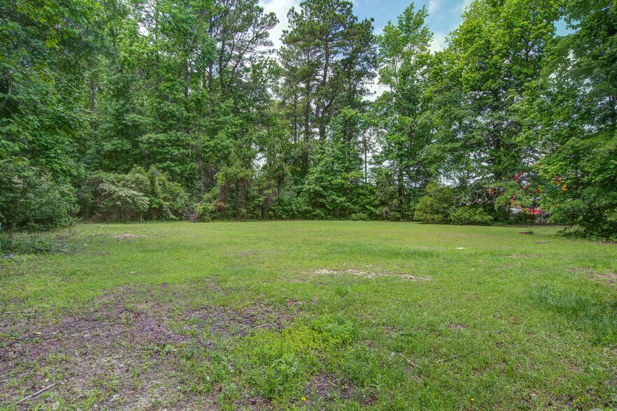 More Photos Of 100 Corporate Way, Summerville Warehouse For Sale