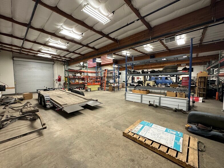 More Photos Of 1221 66th St, Sacramento Flex For Sale