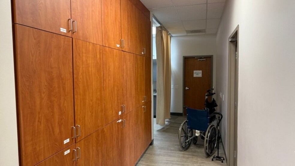 More Photos Of 2785 E 3300 S, Salt Lake City Medical For Sale