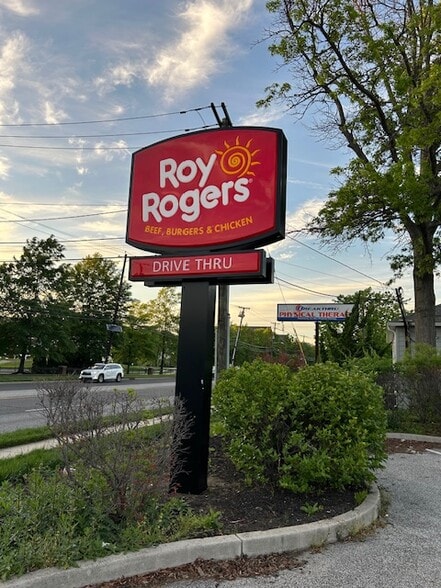 More Photos Of 614 Haddonfield Rd, Cherry Hill Fast Food For Sale