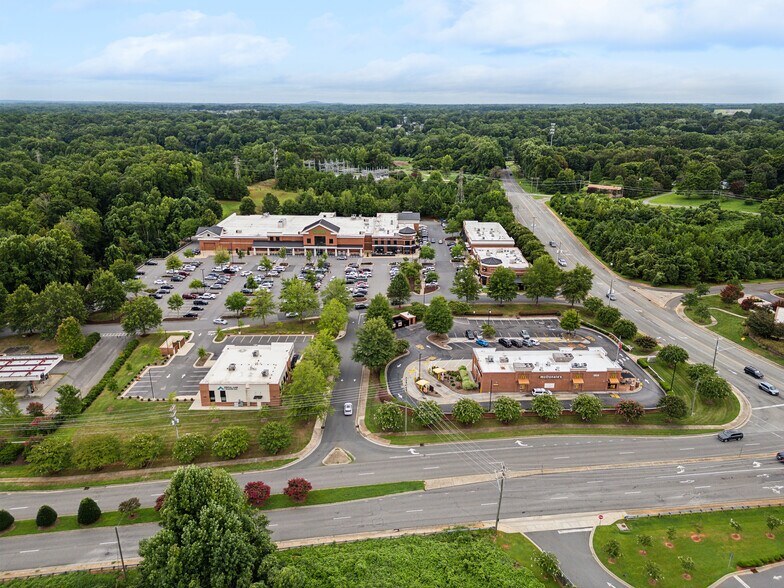 More Photos Of 1820 Hoffman Rd, Gastonia General Retail For Sale
