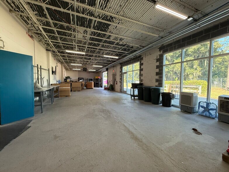 More Photos Of 5640 Rivers Ave, North Charleston General Retail For Lease