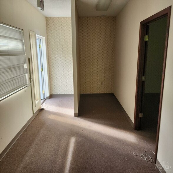 More Photos Of 779 Reynard Ave, Cincinnati Medical For Sale