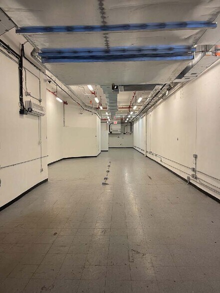 More Photos Of 356 Broadway, New York Apartments For Lease