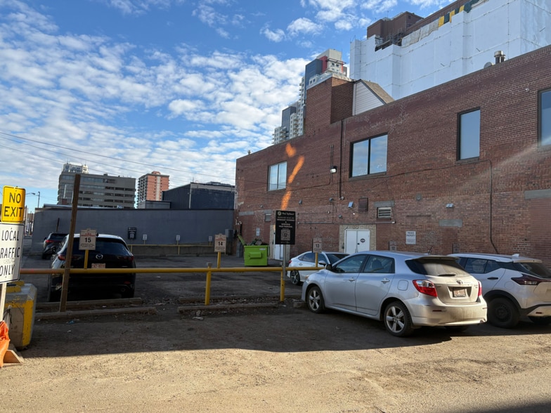 More Photos Of 10130-10132 105 St NW, Edmonton Storefront Retail Office For Lease