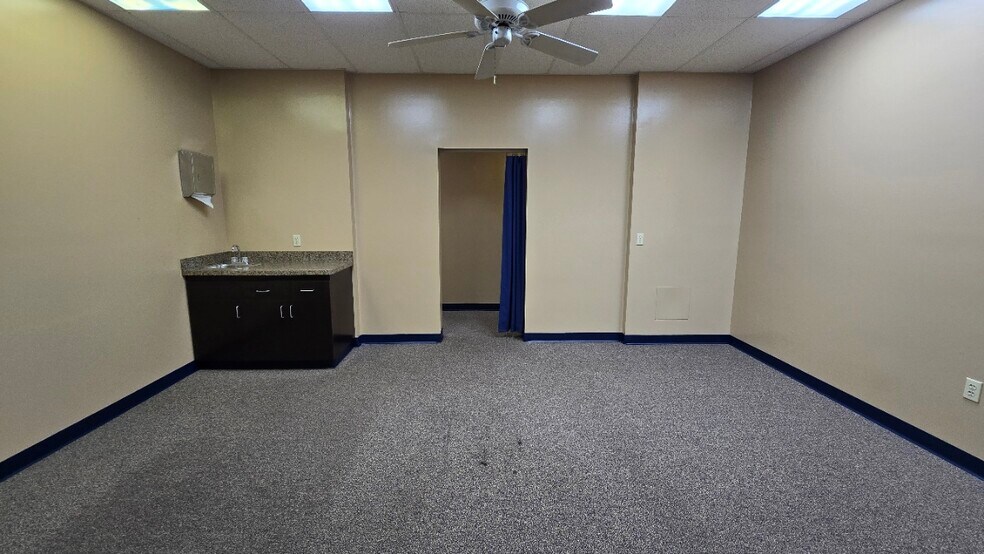 More Photos Of 100 W National Rd, Englewood Medical For Sale