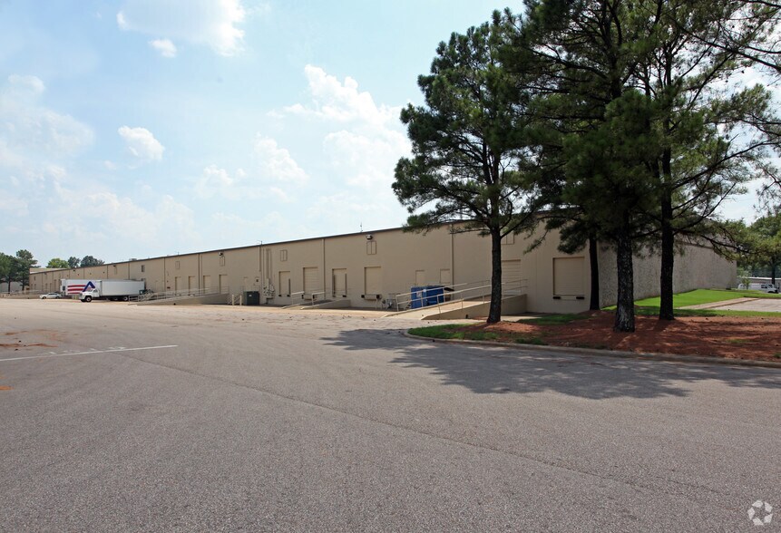 More Photos Of 4400 S Mendenhall Rd, Memphis Light Manufacturing For Lease