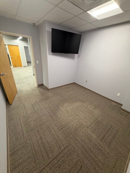 More Photos Of 220 Reservoir St, Needham Office For Lease