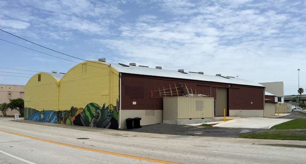 More Photos Of 1942 2nd Ave S, Saint Petersburg Warehouse For Lease