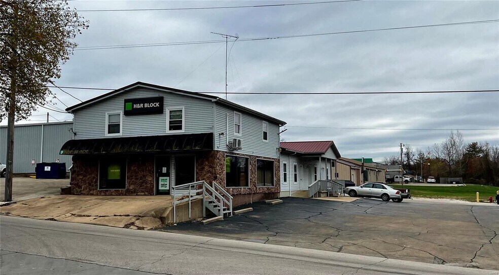 More Photos Of 150 S Hall St, Potosi Office For Sale