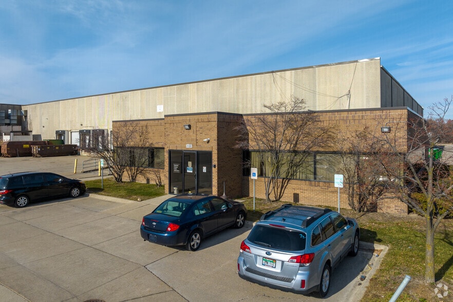 More Photos Of 21010 Trolley Industrial Dr, Taylor Warehouse For Lease